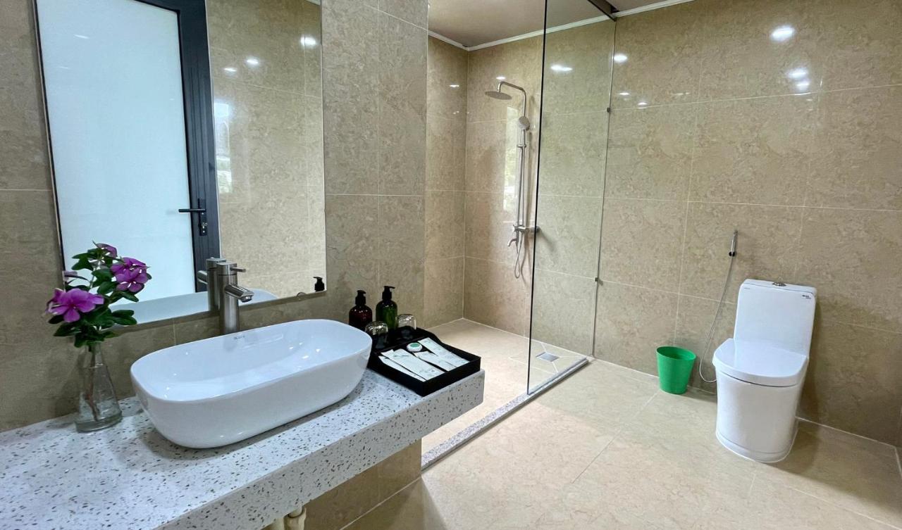 Phoenix Minh Chau Hotel Quang Ninh  Exterior photo